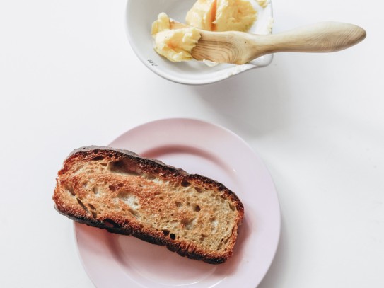 Can I Use Butter Instead of Margarine in a Recipe: A Comprehensive Guide